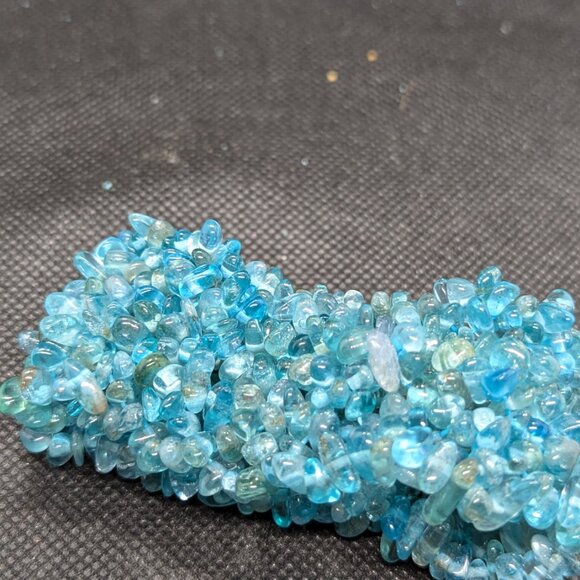 Apatite Chip Stretch Bracelet - Picture 2 of 5